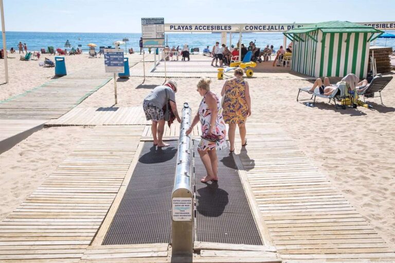 Los hoteles de la Comunitat Valenciana anotan 2,9 millones de pernoctaciones en julio
