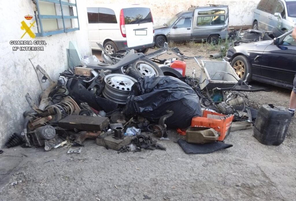 La Guardia Civil desmantela dos talleres mecánicos ilegales en Argamasilla de Alba
