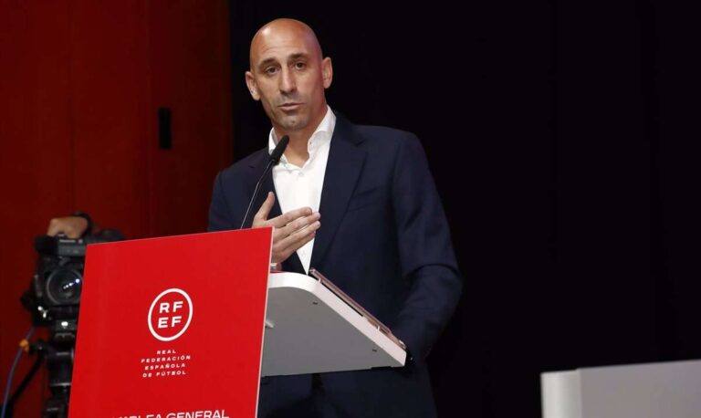 La Federación de Fútbol de C-LM reprueba a Rubiales y lamenta "la imagen que el fútbol español está dando"