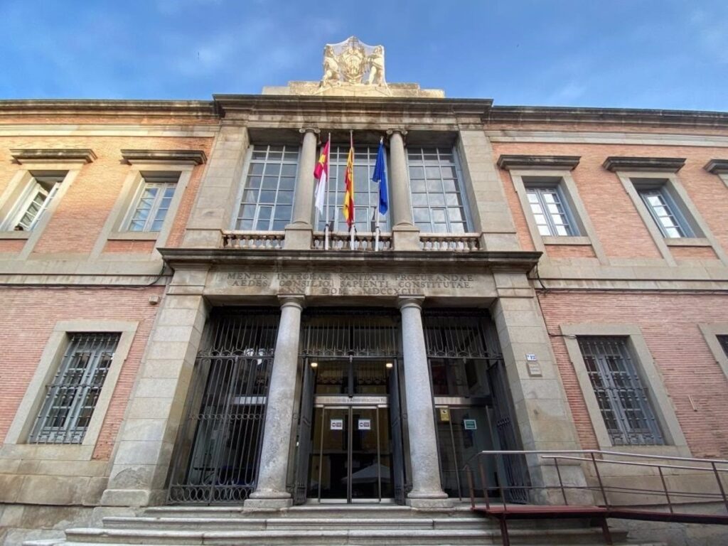 Junta alquila por casi 120.000 euros 16 despachos en Toledo para ubicar la Oficina de Transparencia y Buen Gobierno
