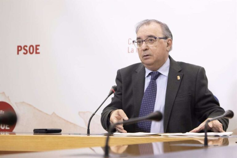 Mora replica a Núñez que pactos PP-Vox son retroceso en C-LM y que 'populares' se "tragan" las políticas de ultraderecha