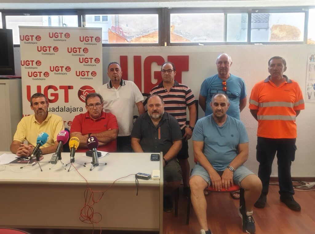 Trabajadores de la grúa de Guadalajara amenazan con ir a la huelga del 3 al 18 de septiembre y culpan al nuevo Gobierno