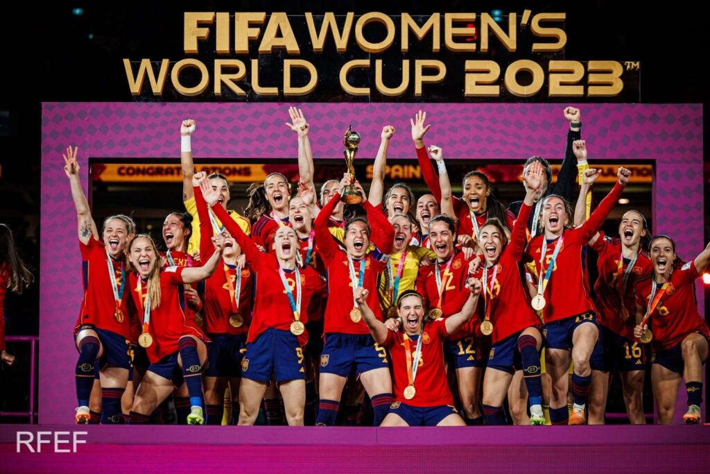 España se proclama campeona del mundo en una final épica contra Inglaterra 21