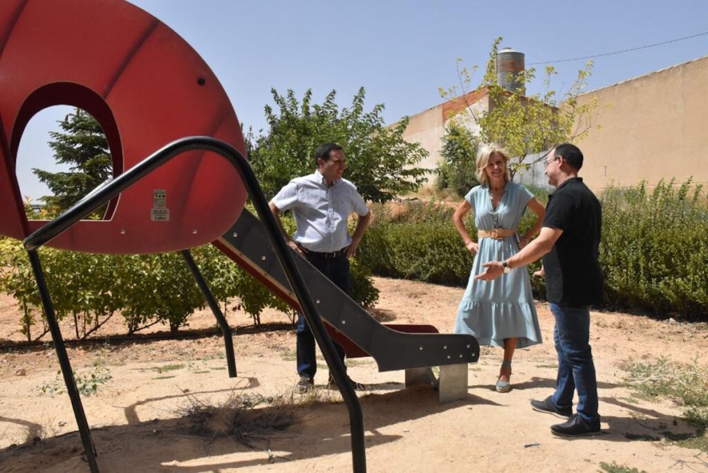 presidente provincial cuenca de visita en el peral