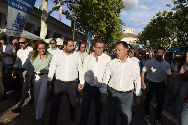 Feijóo dice sobre Nicolás Redondo que es coherente y constitucional, valores "a la baja" en PSOE y causa de su expulsión