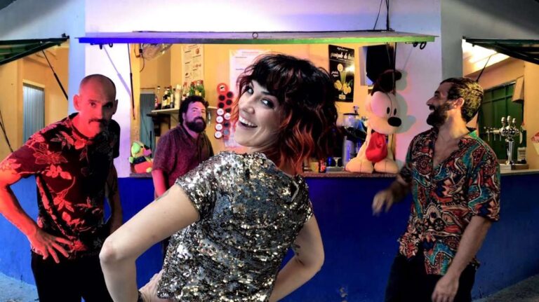 La banda toledana Bonita presenta con un nuevo vídeo musical La feria, según corte del EP grabado con Carlos Hernández