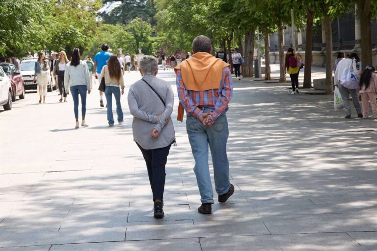 Un estudio científico establece que dar entre 7.000 y 9.000 pasos al día reduce el riesgo de mortalidad prematura