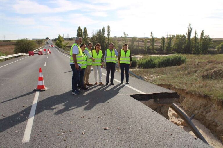 Arranca la reconstrucción de los 12 kilómetros de la TO-1927 en Chozas de Canales dañados por la DANA