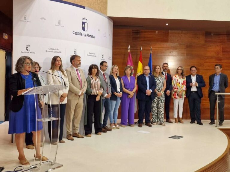 Gobierno C-LM, rodeado de comunidades "insolidarias", no cederá "ni un milímetro hacia atrás" en materia hídrica