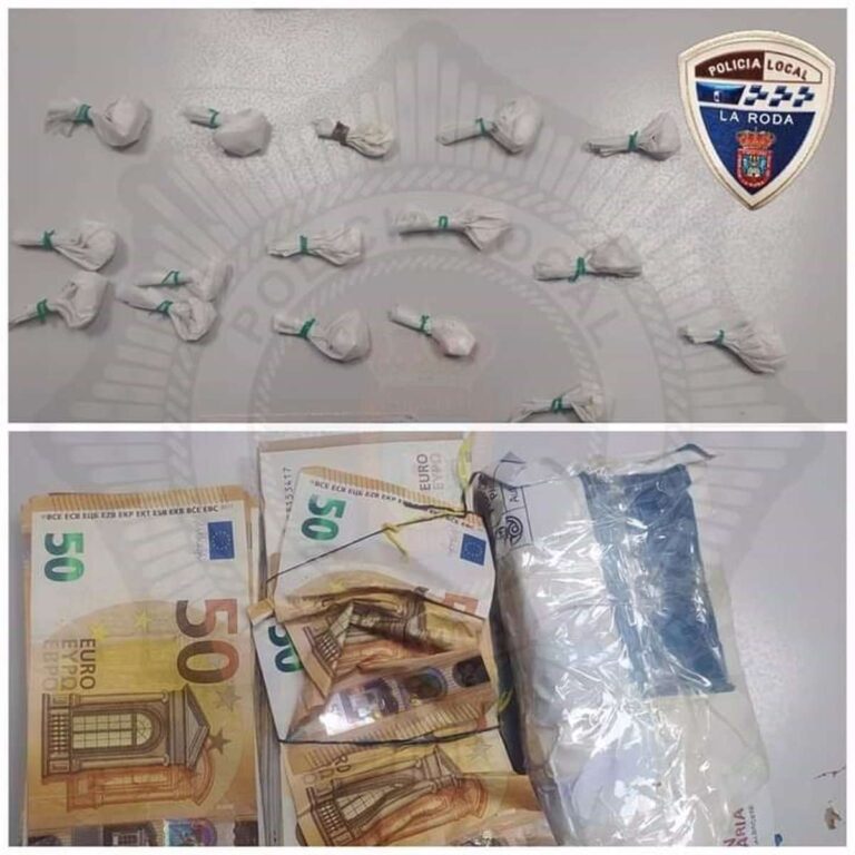 Detenido en La Roda tras ser sorprendido por Policía Local con 14 dosis de cocaína y 6.000 euros en efectivo