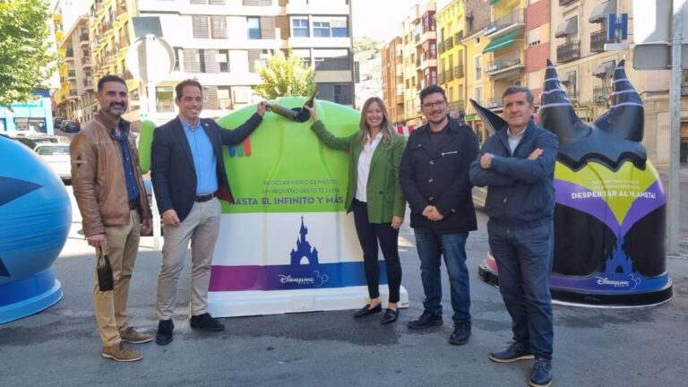 Ecovidrio y Disneyland Paris invitan a llenar de magia la vuelta al cole en C-LM reciclando vidrio en familia