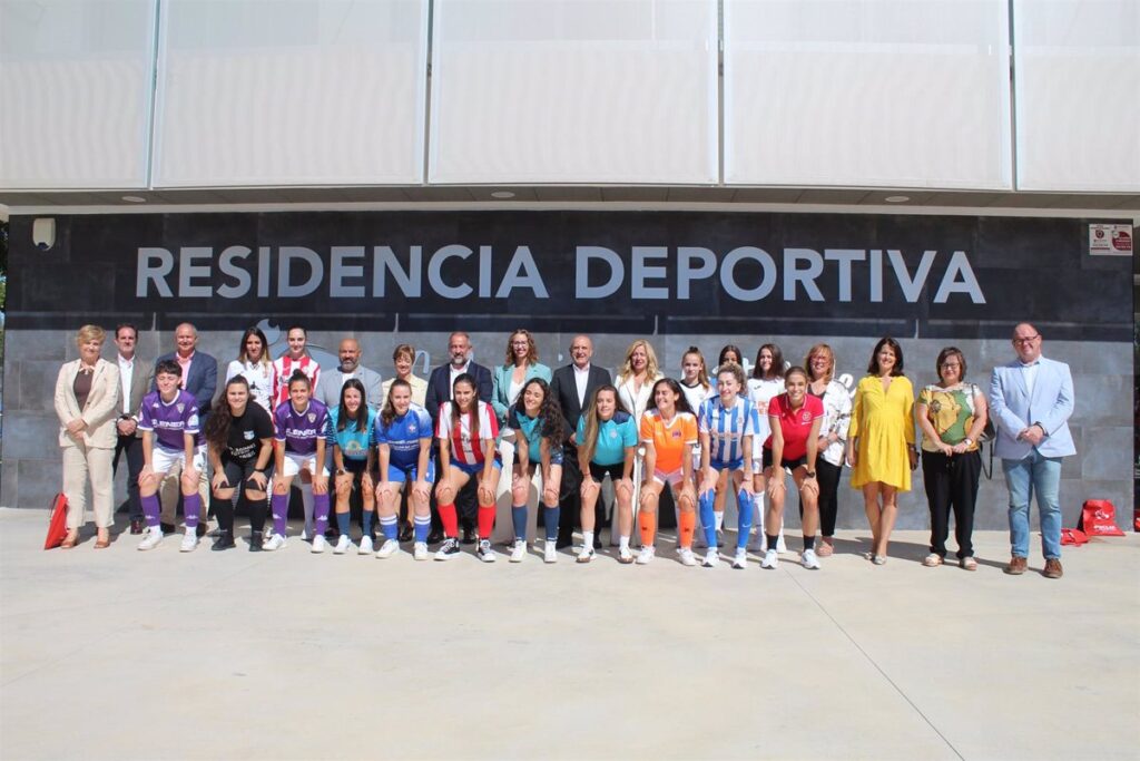 La UCLM será el patrocinador principal de las competiciones regionales de fútbol femenino de Castilla-La Mancha