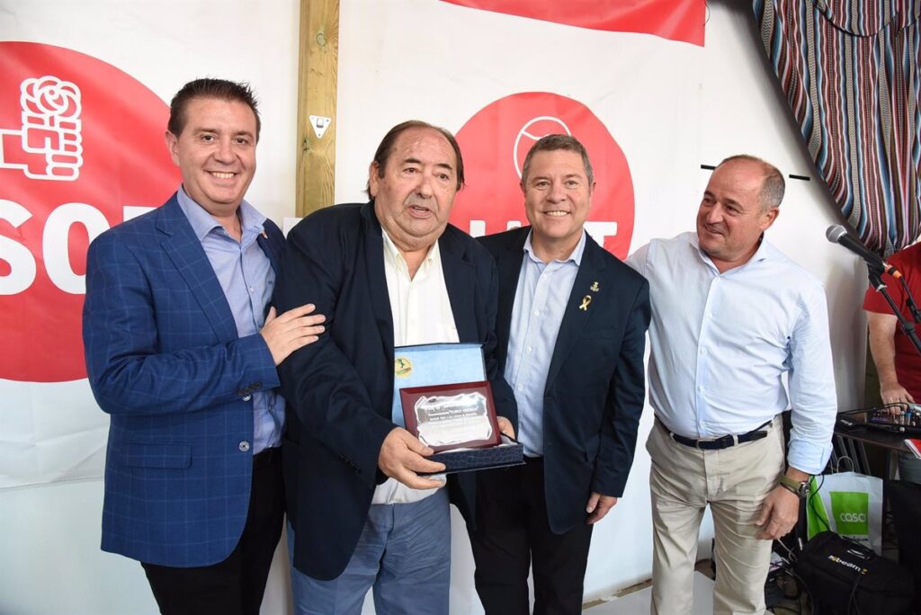La necesidad de conservar los valores del PSOE se plasma en el acto de entrega de los premios Pablo Iglesias en Albacete