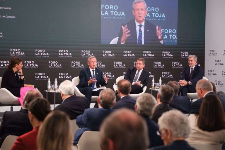 Rueda, Page y Clavijo defienden la "igualdad" y el "éxito" del Estado de CCAA frente a quienes quieren "romper"