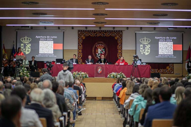 Garde ofrece a Page "plena disposición" para una ley regional de universidad, ahora "más necesaria" con la LOSU