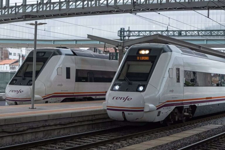 Renfe emite en C-LM 80.000 abonos gratis de Media Distancia y Avant en bonificados al 50% en el segundo cuatrimestre