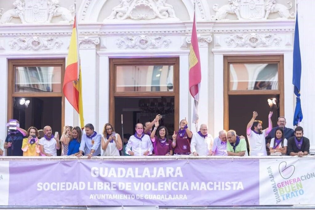 PSOE quiere reprobar a Guarinos por "deslealtad" y "falta de respeto institucional" el día del chupinazo