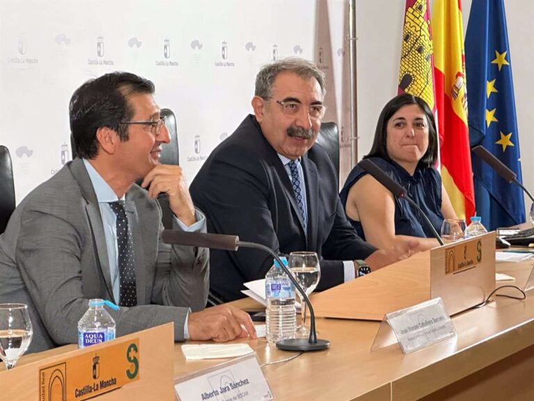 C-LM, "horrorizada" por el "negacionismo" de Vox ante la violencia machista, ve "incomprensible" anular puntos violeta
