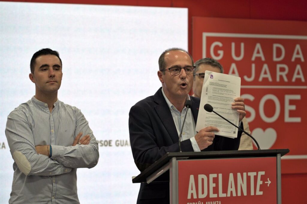 Rojo afirma que Guarinos se ha "inventado" un "agujero" en las cuentas para justificar la subida del IBI en Guadalajara