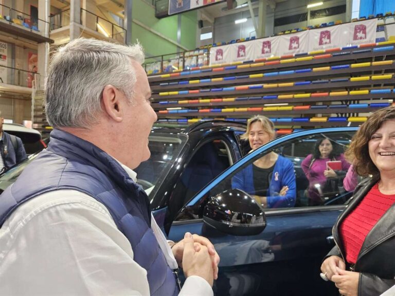 Guarinos pedirá a Junta inversión para la estación de autobuses: "Si era un compromiso en enero, tiene que serlo ahora"