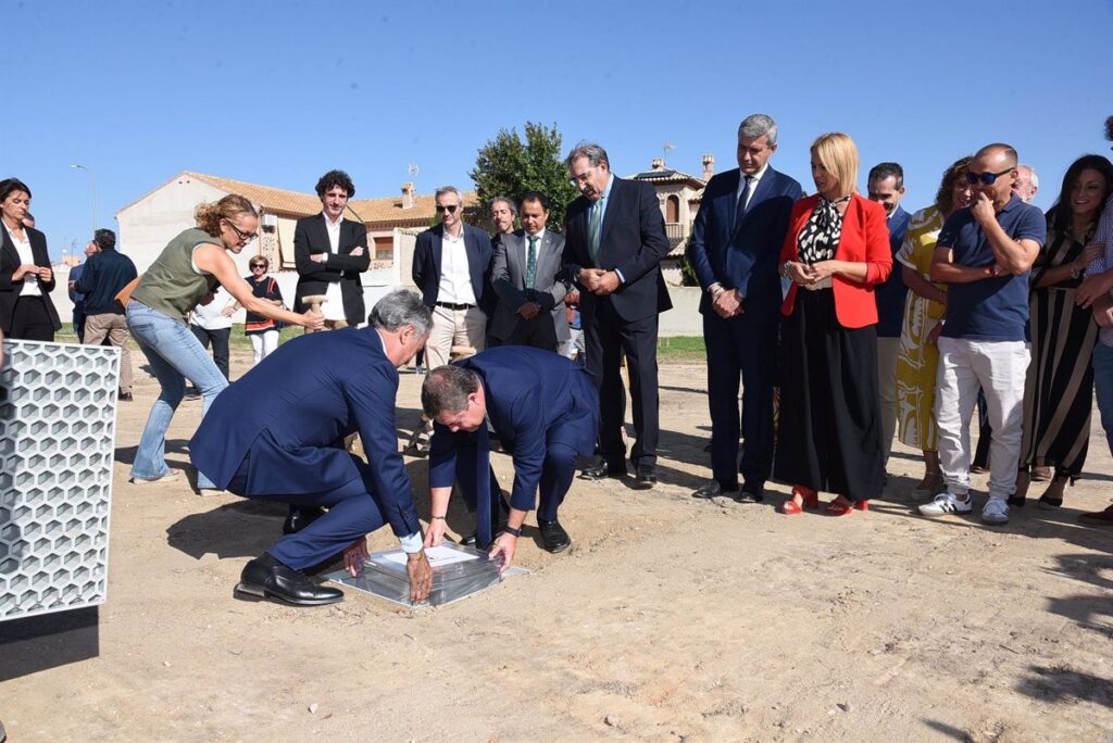 Bargas (Toledo) estrenará nuevo centro de salud en 18 meses, tras la colocación este jueves de la primera piedra