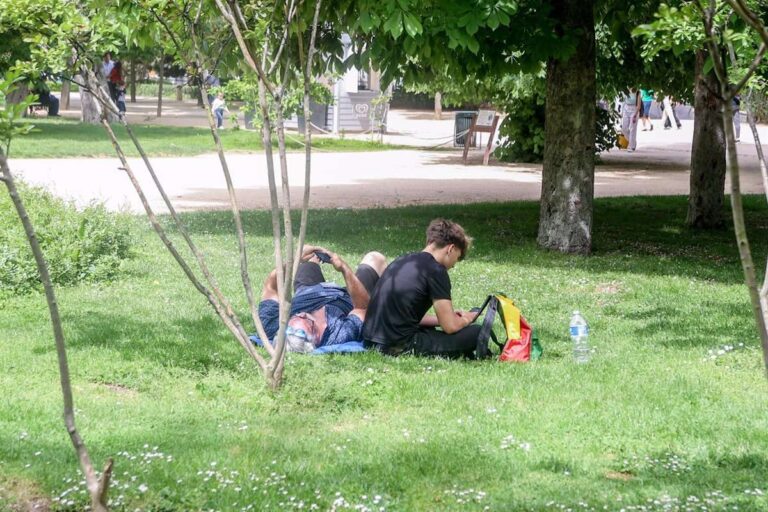 El episodio "extraordinario" de calor, que suma 10 días consecutivos de récord de calor, cesará el sábado, según Aemet