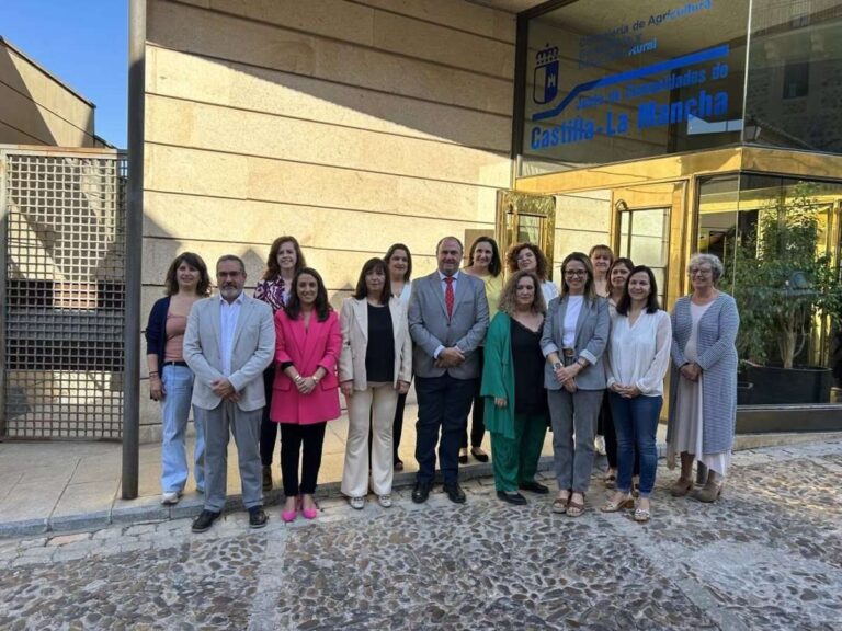 Fademur y Gobierno regional sellan su compromiso para aumentar la presencia de mujeres en sector agropecuario en C-LM
