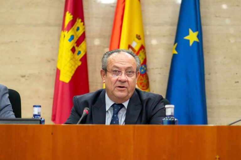 C-LM desarrollará una política presupuestaria "rigurosa" esta legislatura para favorecer el crecimiento económico