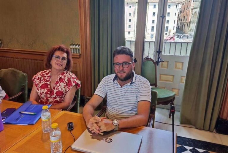 Cuenca en Marcha replica a Dolz que el mandato del pleno del Consistorio es defender el tren convencional