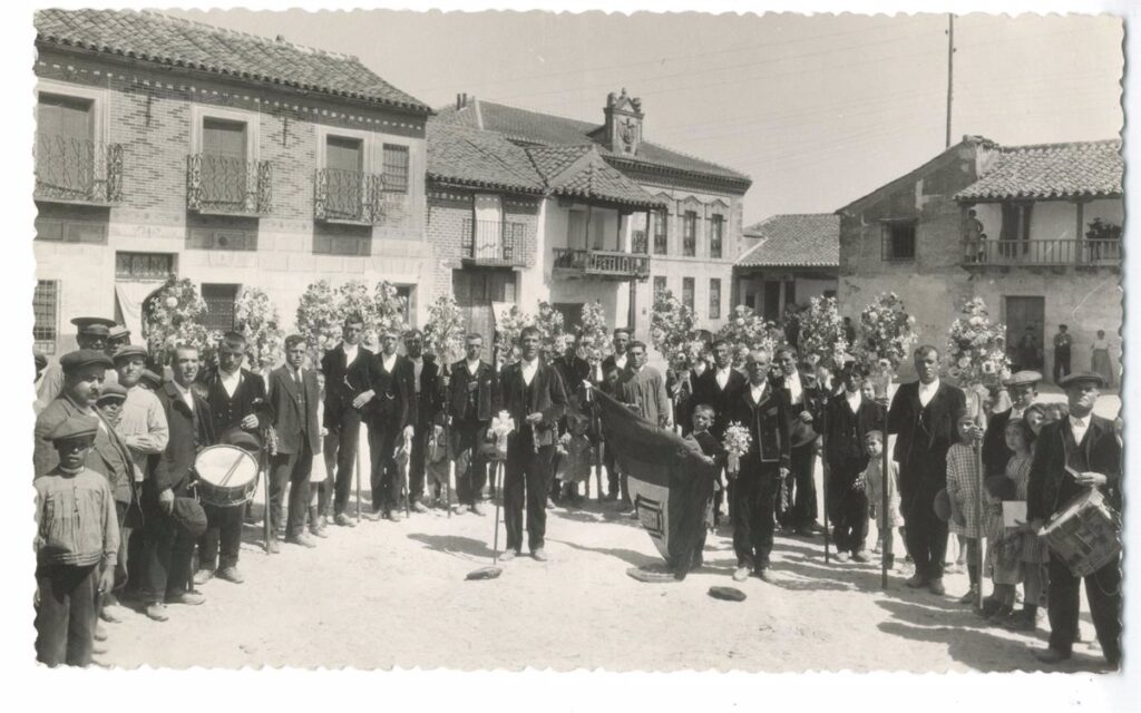 El Archivo de la Diputación de Toledo revive las fiestas en los pueblos de 1930 de la mano de una exposición de fotos