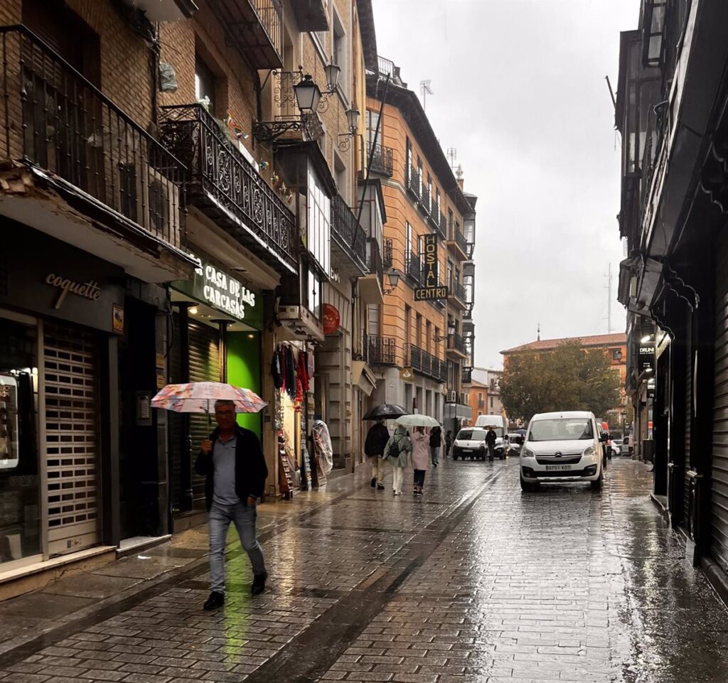 La lluvia se despide de C-LM dejando 16 avisos durante la noche y alteran la marcha en dos centros educativos