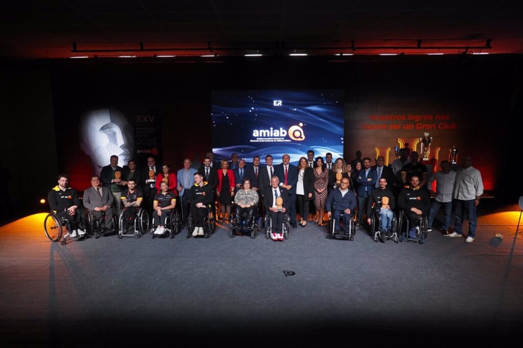 Encastillalamancha, Carrefour o Consentino reciben sus premios de inclusión social en la gala de Amiab en Albacete