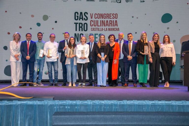 La Junta lanzará ayudas para que los restaurantes de la región puedan comprar piezas únicas de artesanía