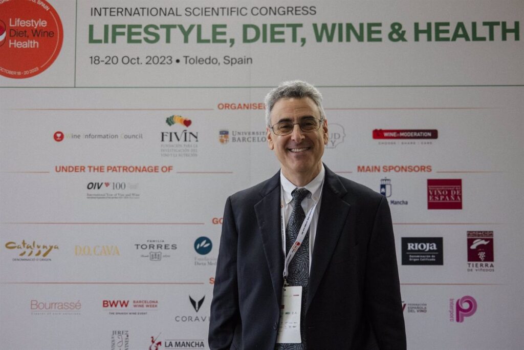 Doctor por Harvard defiende la suma de fuerzas del bajo consumo de alcohol y dieta mediterránea como alianza beneficiosa