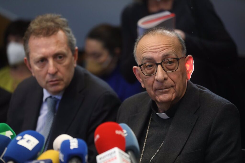 Los obispos estudiarán en las próximas semanas ampliar el plazo para el informe de abusos de Cremades