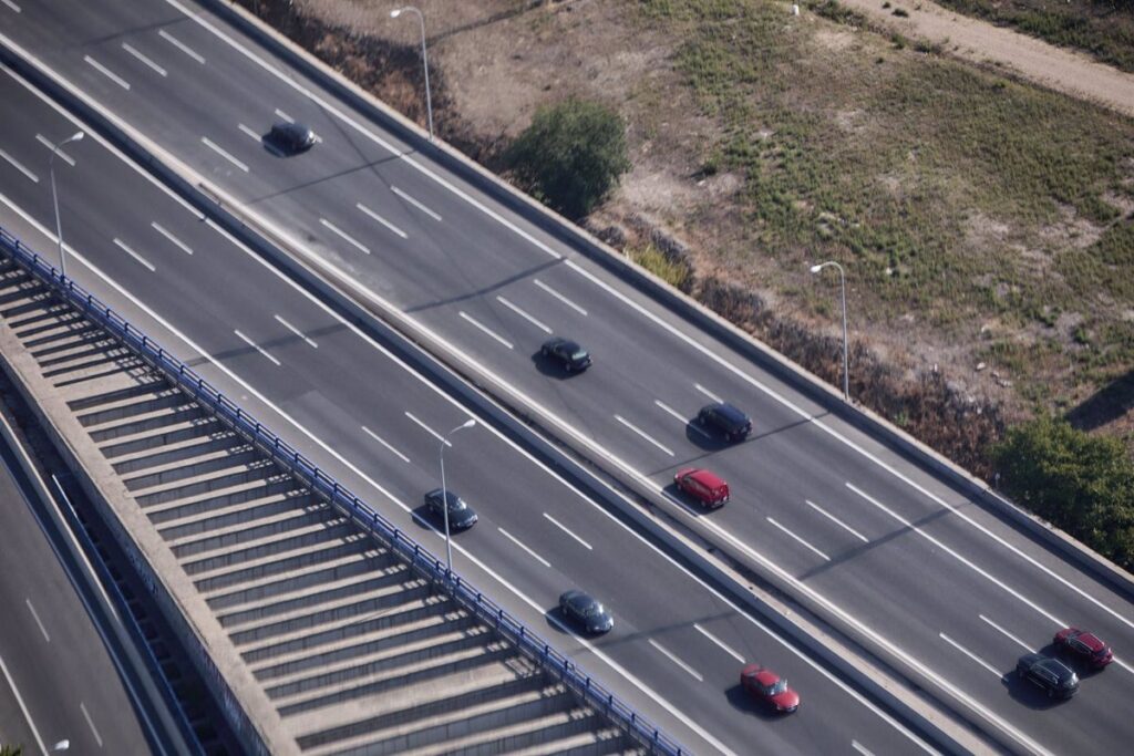 La DGT prevé 1,2 millones de desplazamientos en las carreteras de C-LM por el puente de El Pilar