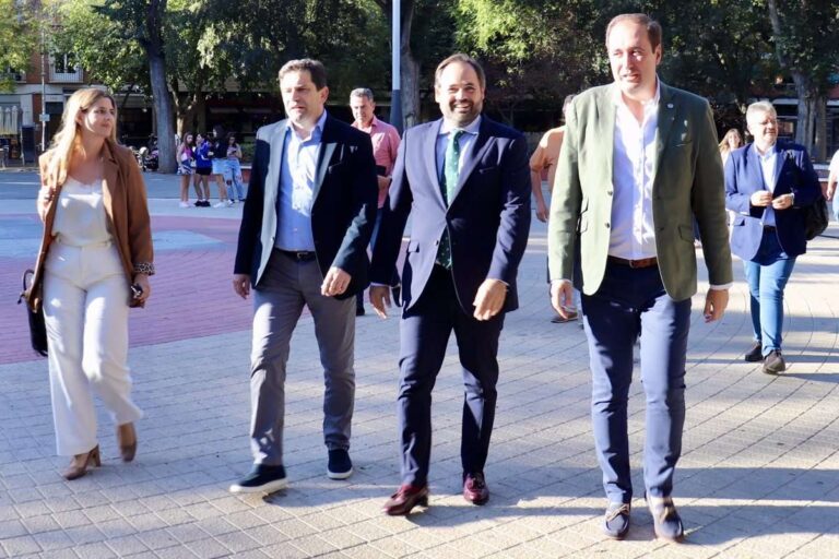 Núñez insiste en pedir a Page que solicite un Comité Federal del PSOE para aprobar una resolución contra la amnistía