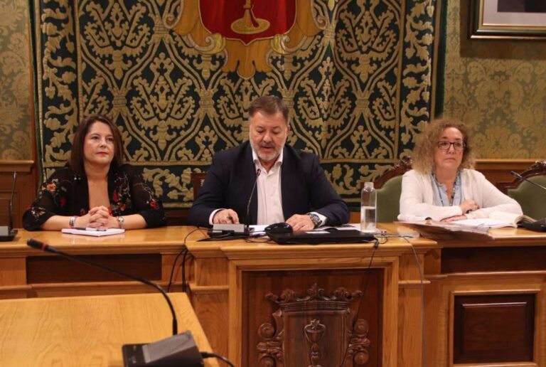 El alcalde de Cuenca remodela su equipo de Gobierno tras la entrada del concejal Héctor Serrano