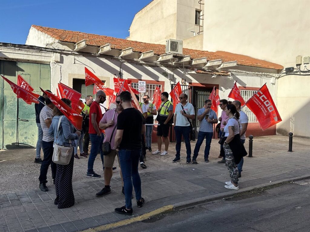 Los empleados de Ambulancias TMS inician una huelga en Ciudad Real para exigir el abono de nóminas impagadas