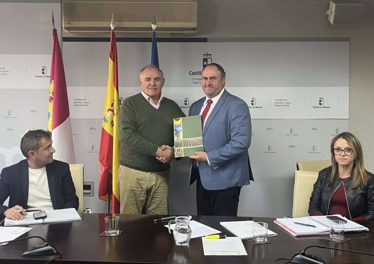 Asaja plantea a la Junta un observatorio de costes, un plan para la ganadería de C-LM y buscar posición común sobre agua