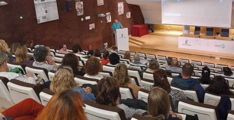 Más de 80 profesionales sanitarios de Guadalajara se forman en infecciones de transmisión sexual