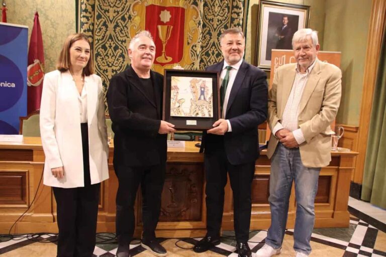 Ferran Adrià anima a Cuenca a situar a uno de sus chefs en la elite de los cocineros creativos del mundo