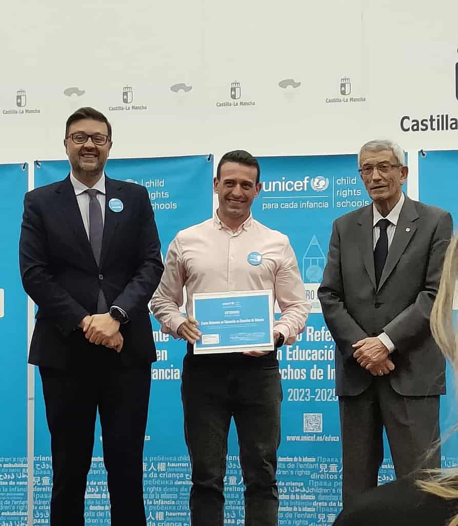 El Colegio Cervantes de Santa Cruz de Mudela, ejemplo de excelencia educativa, recibe el máximo reconocimiento de UNICEF 1