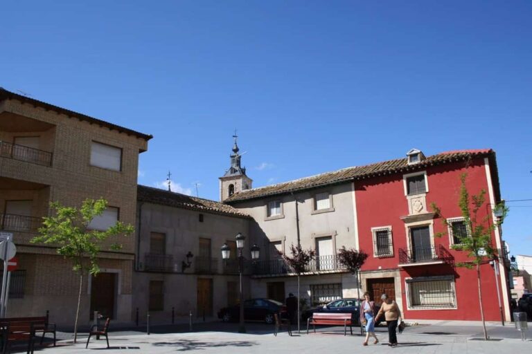 Ayuntamiento de Quintanar de la Orden niega censura a obras de teatro y justica la cancelación por "gusto del público"