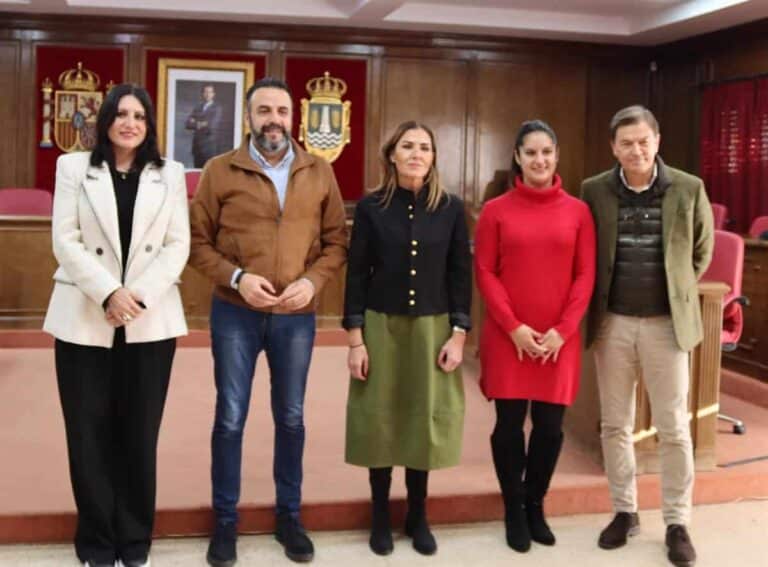 Azuqueca de Henares renueva su convenio de colaboración con el Colegio Oficial de Farmacéuticos de Guadalajara