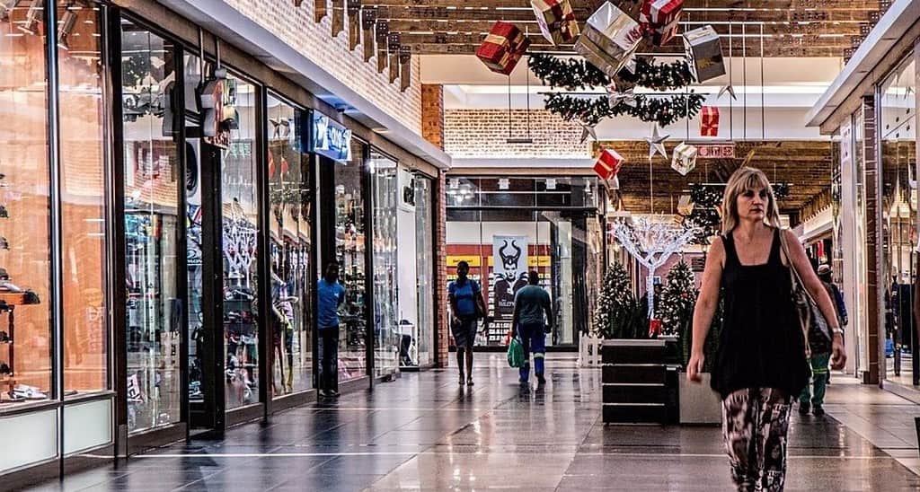 Junta recomienda afrontar las compras navideñas con criterios de consumo saludable, seguro, sostenible y solidario