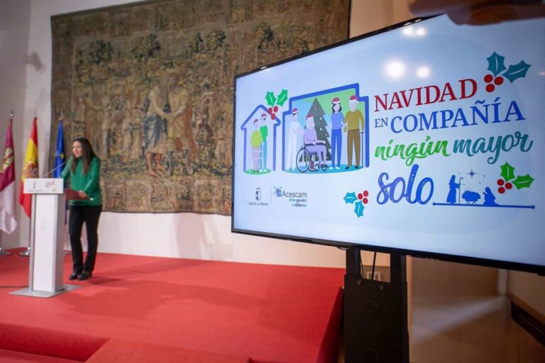 La campaña 'Navidad en compañía' de la Junta y Acescam alcanza su duodécimo año combatiendo la soledad no deseada