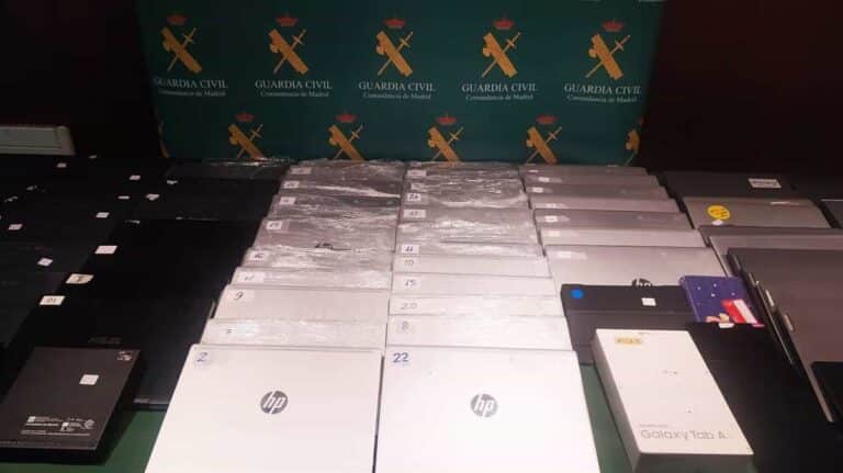 Cae una banda que robaba equipos informáticos en colegios de Madrid y de C-LM