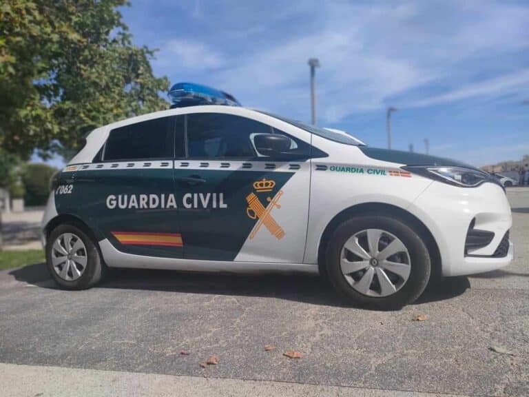 Investigan el hallazgo de dos vecinos de Fuente el Saz muertos a balazos dentro de un coche en Casarrubios