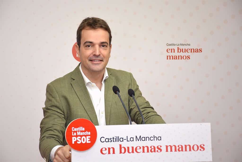 El PSOE acusa al alcalde de Toledo de ser "rehén de la ultraderecha" tras las enmiendas de Vox a los presupuestos